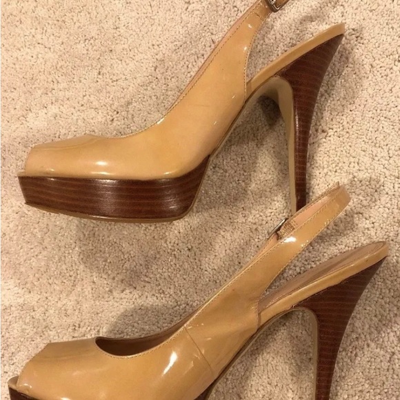 ENZO ANGIOLINI  9 PATENT LEATHER Wood Heel - Picture 8 of 9